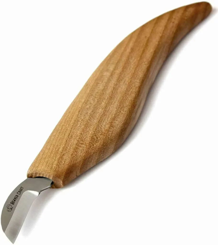 Beavercraft C6 Chip Carving Knife on a white Background
